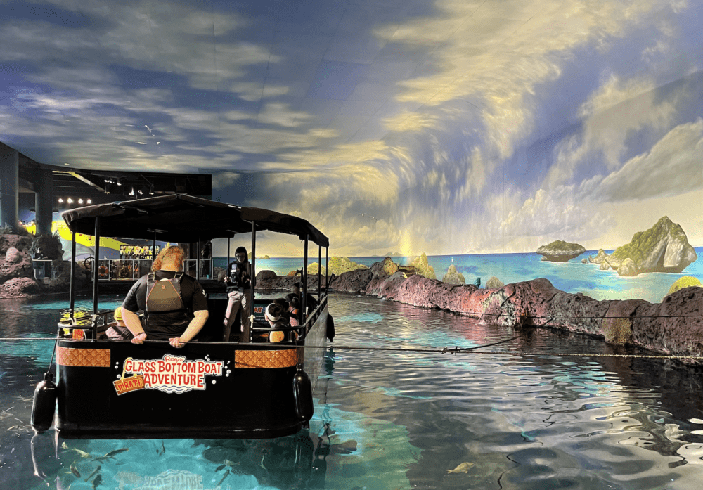 Pigeon Forge: Ripley's Boat